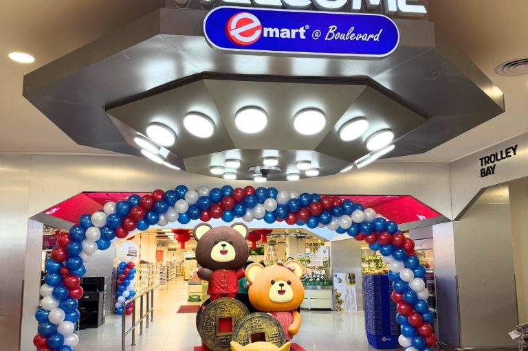 Emart Boulevard Kuching Supermarket