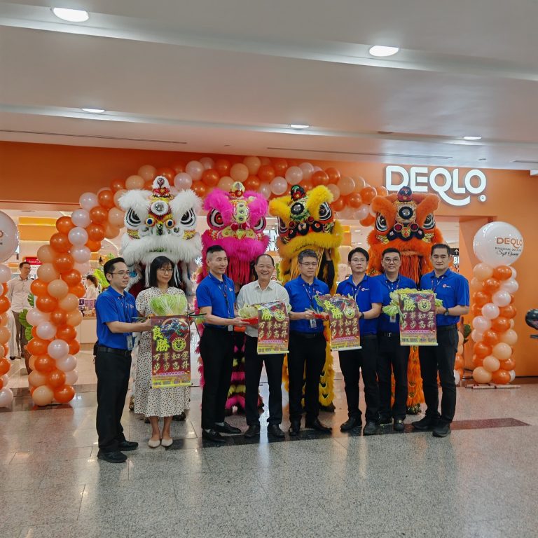 Deqlo Opening @ Emart Boulevard, Kuching